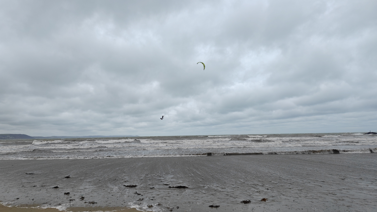 Redmagic 11 Air FLYING