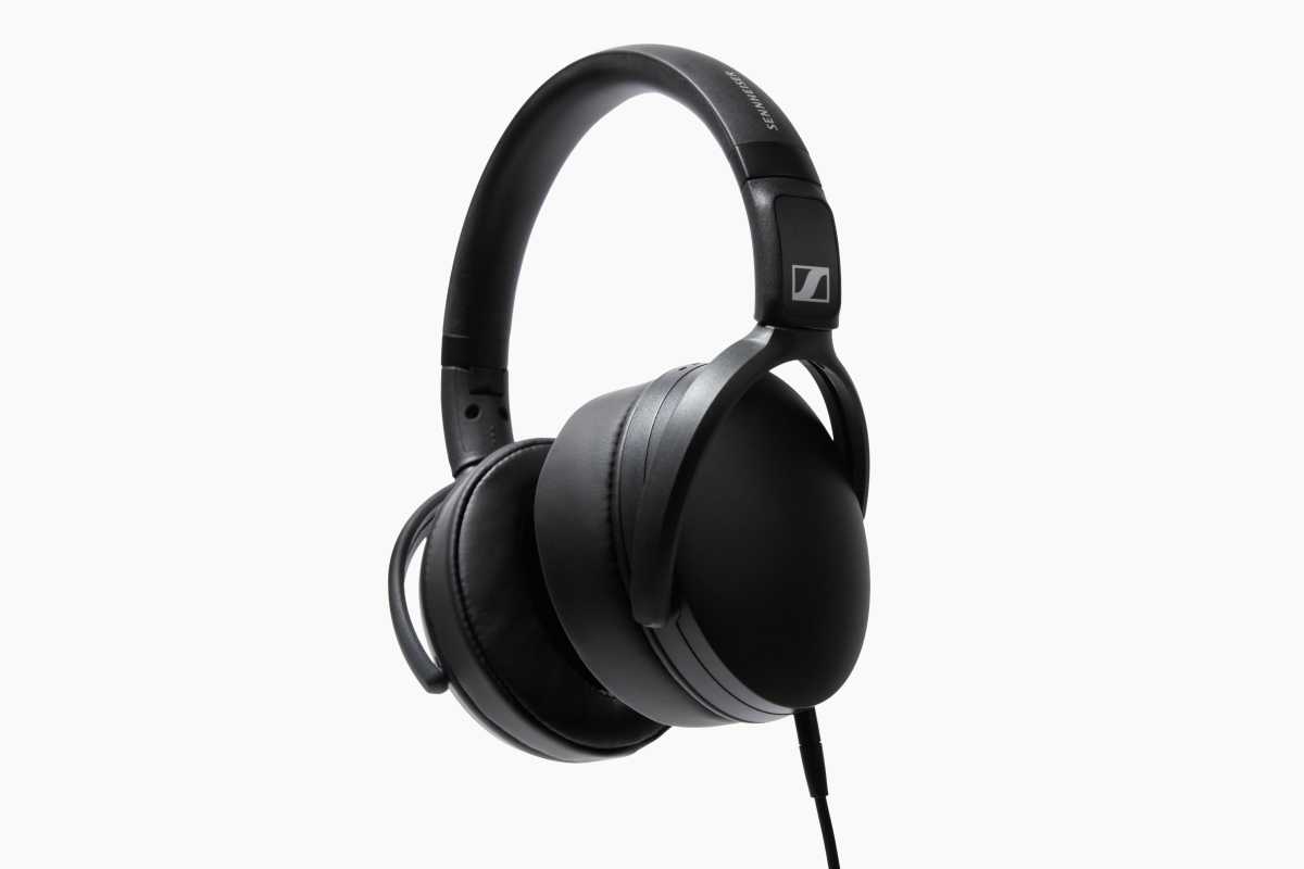Front view of HD 400U headphones