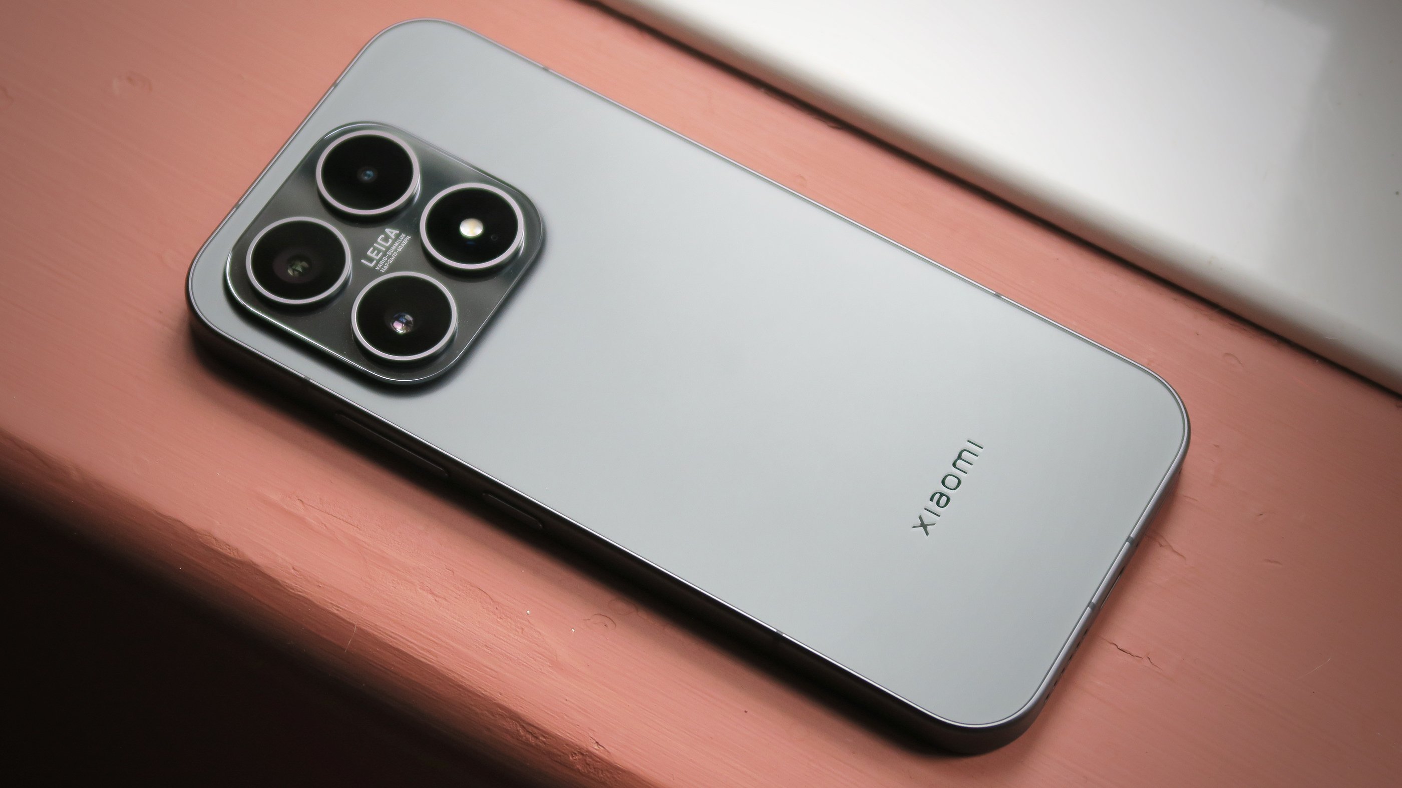 Amazon's Xiaomi 17 Deals Beat the Official Prices - Tech Advisor