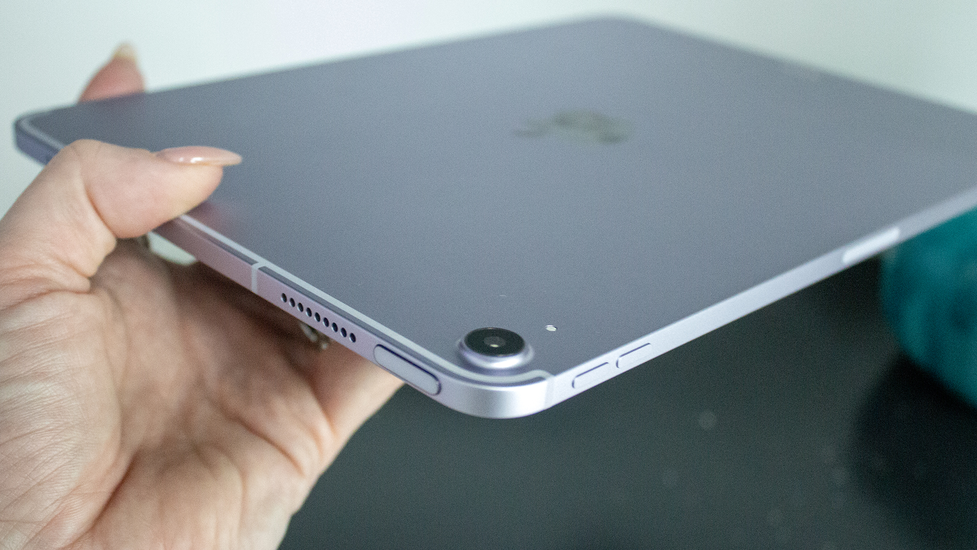 Apple iPad Air (2026) Review: More Power, Same Formula - Tech Advisor