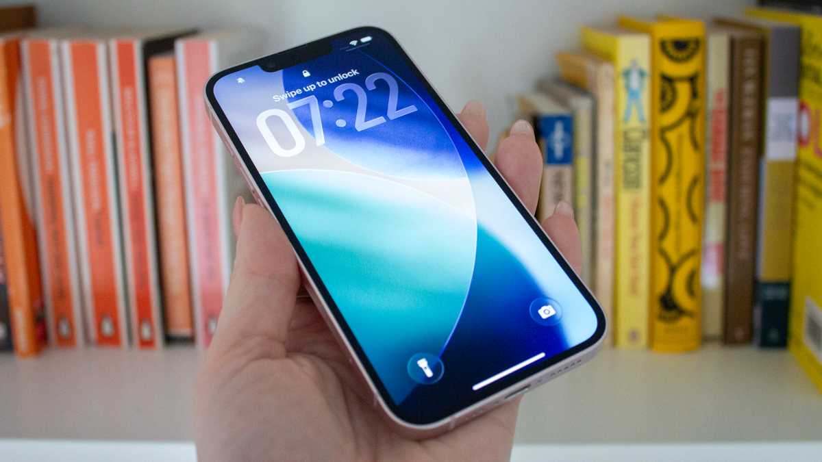 Apple iPhone 17e review 5