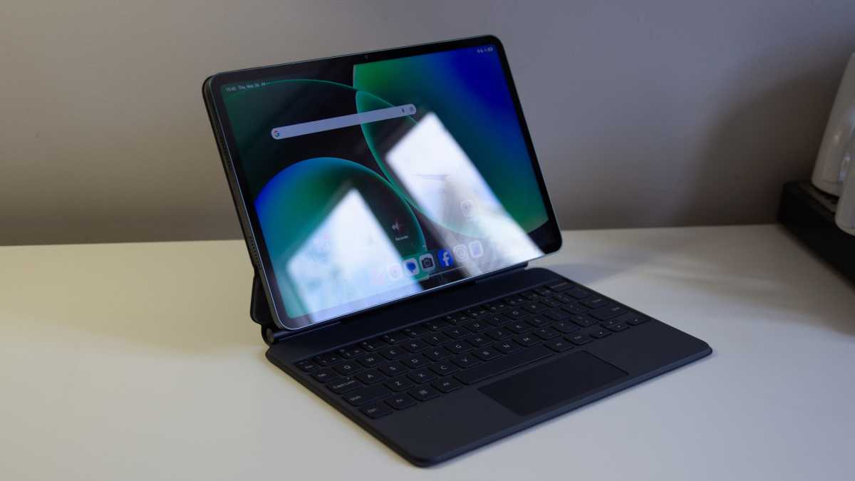 Xiaomi Pad 8 Pro screen reflection