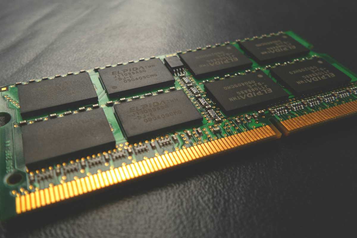 Laptop SO-DIMM RAM memory stick