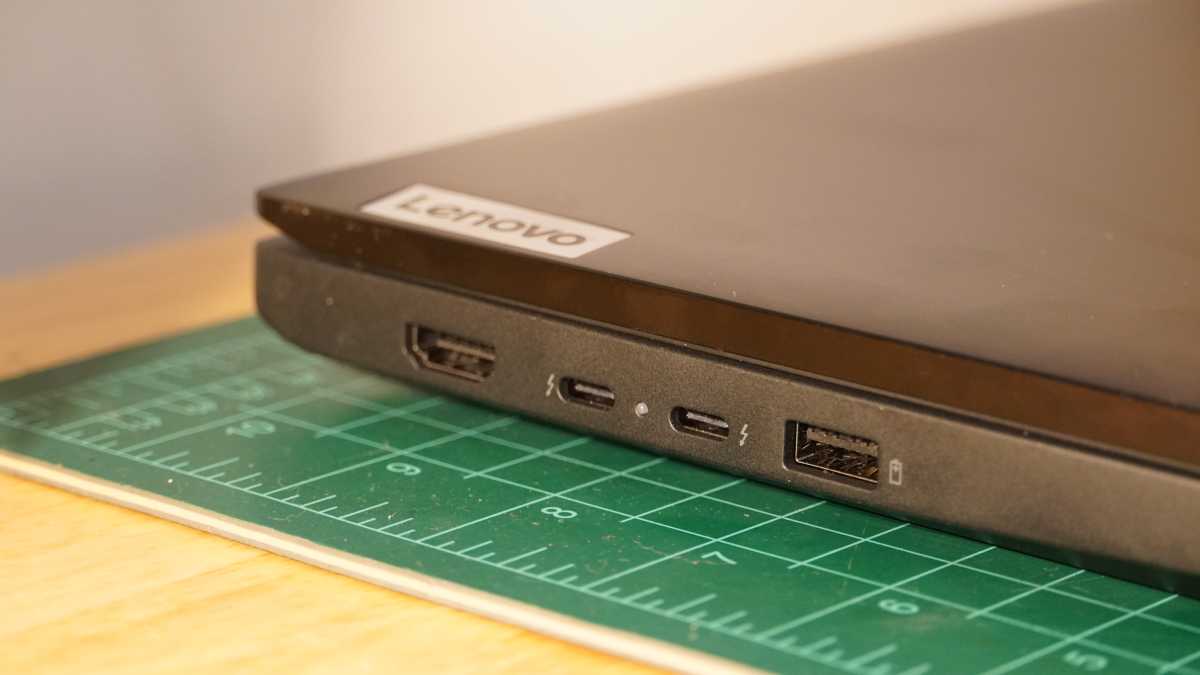 Lenovo ThinkPad P16v Gen 3 ports