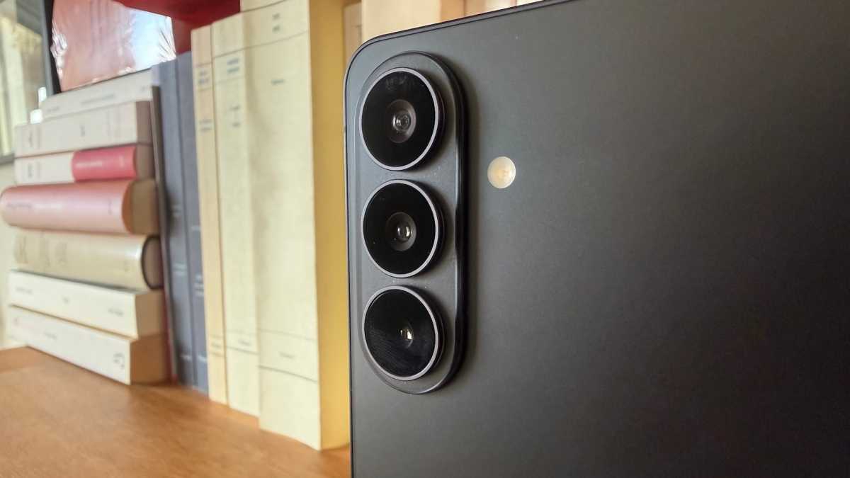 Samsung Galaxy S26 review cameras
