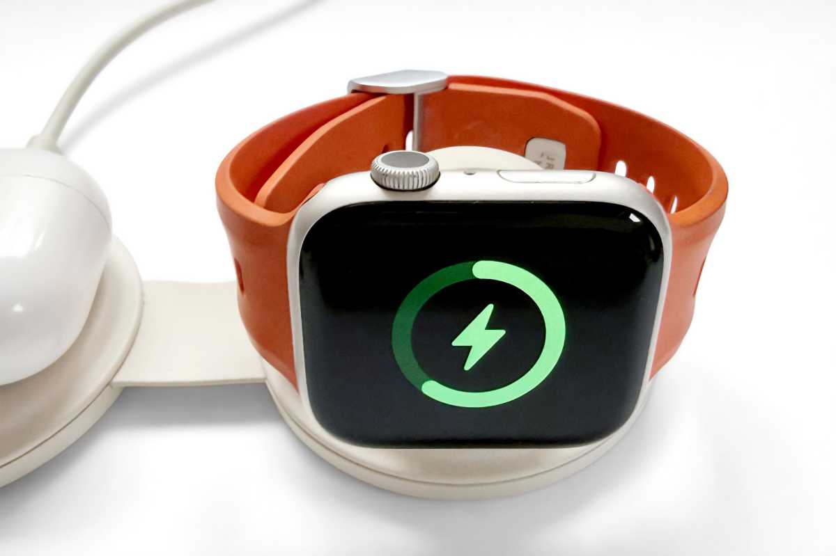 Satechi OntheGo 3 in 1 Charger Watch