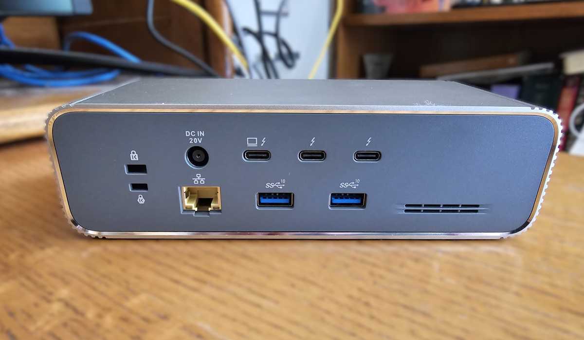 Targus Triple Display Dock rear