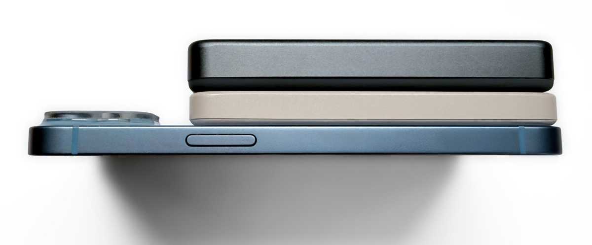 Twelve South PowerCapsule 5K and 10K iPhone side