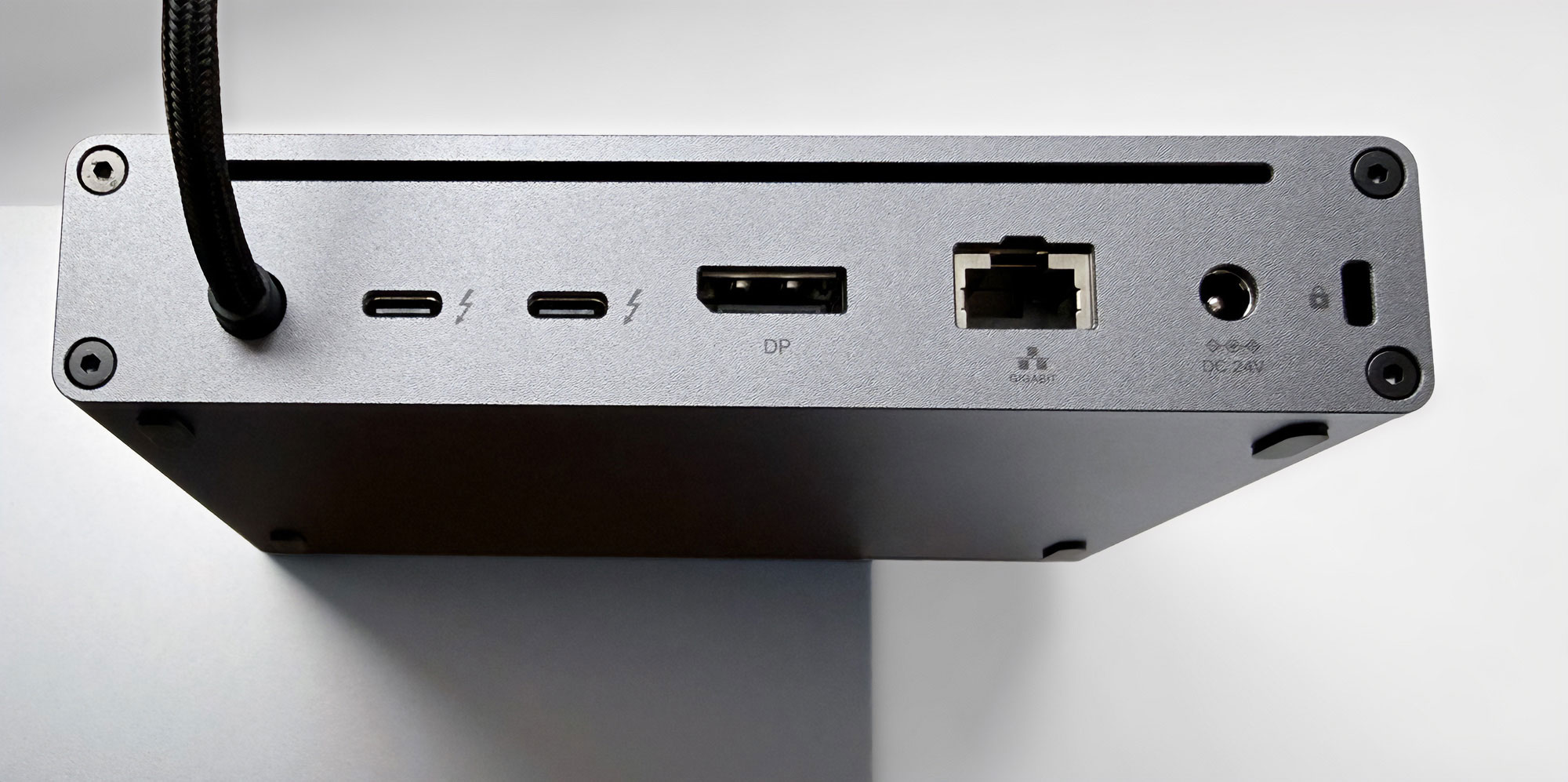 Ugreen Maxidok 10-in-1 Thunderbolt 5 Dock review: Mini dock or