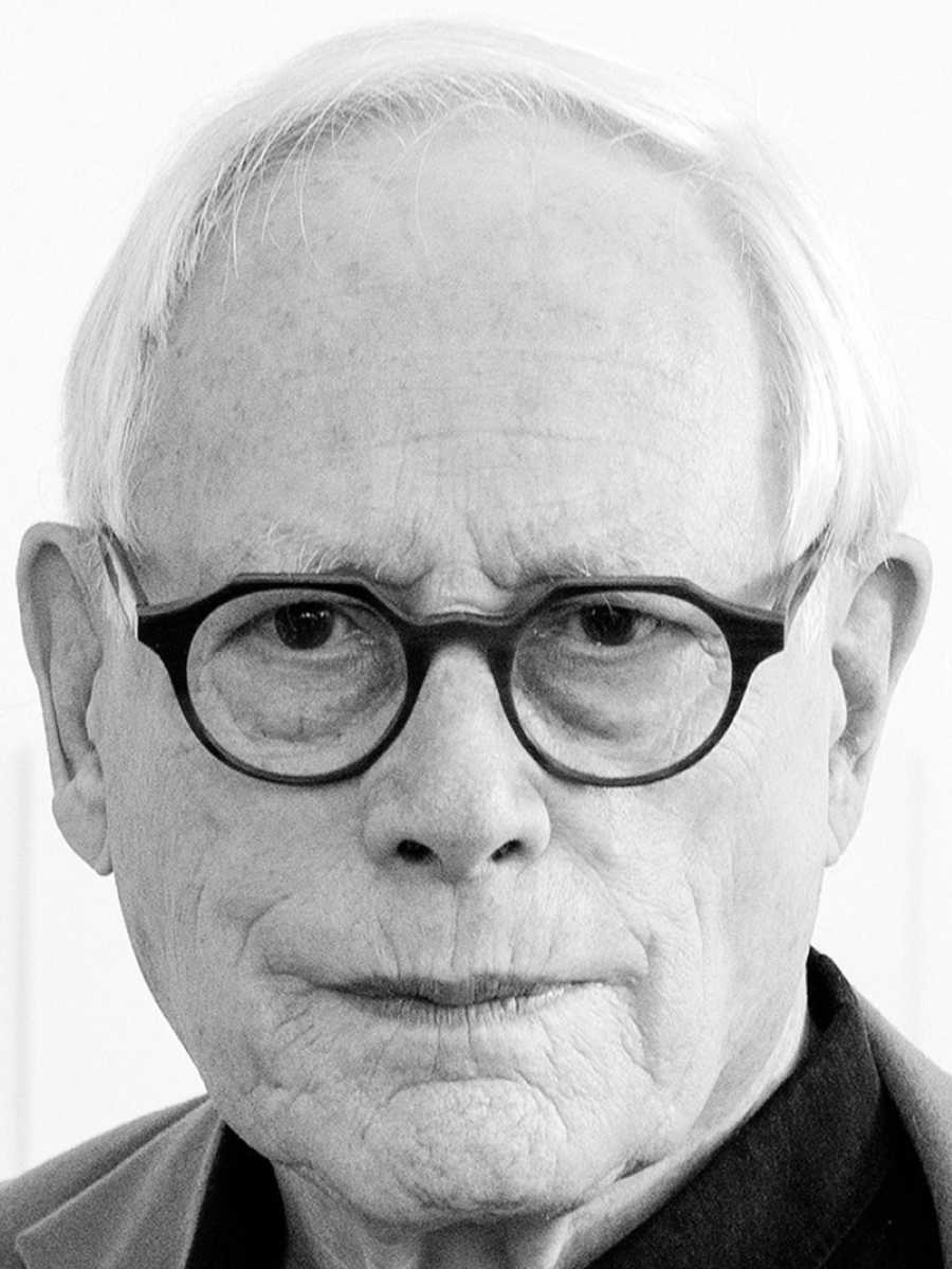 Dieter Rams headshot