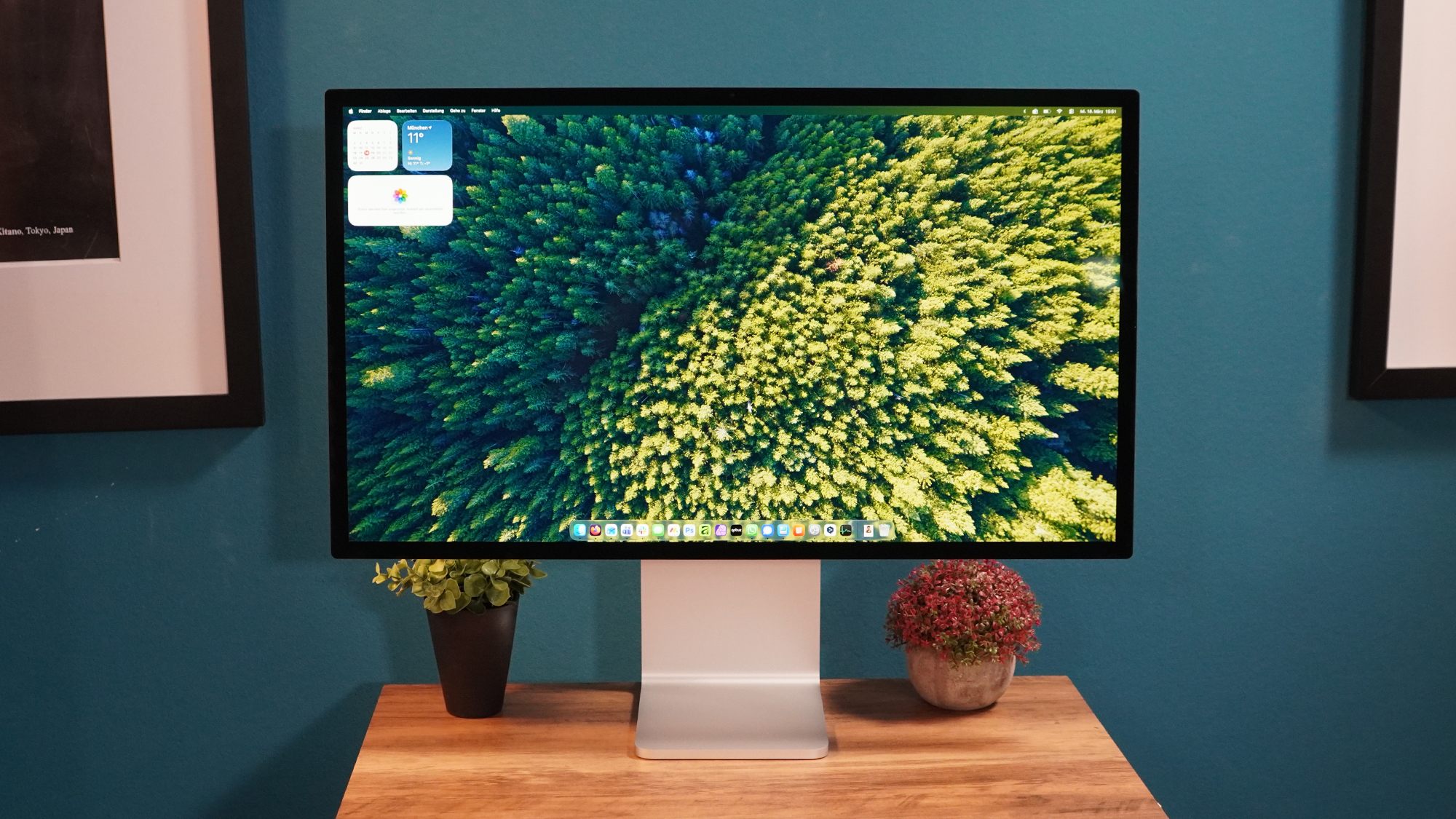Best Mac Monitors Displays 2026 Top Picks For Creatives Apple Studio Display 2026 Test Hero 