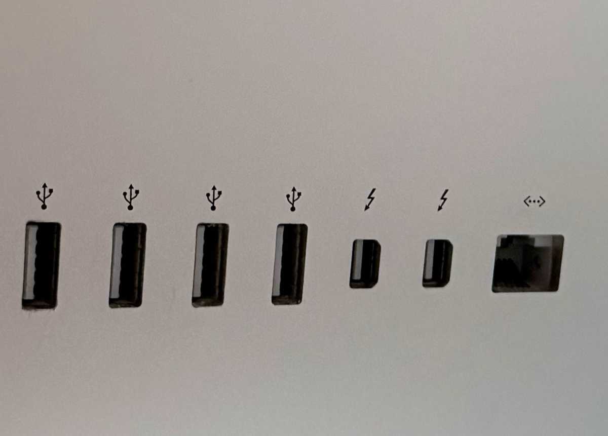 iMac 2015 Thunderbolt 2 ports