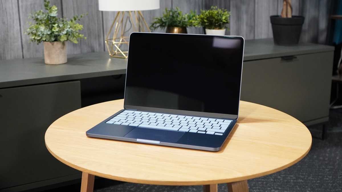 macbook neo 2026 indigo review 8