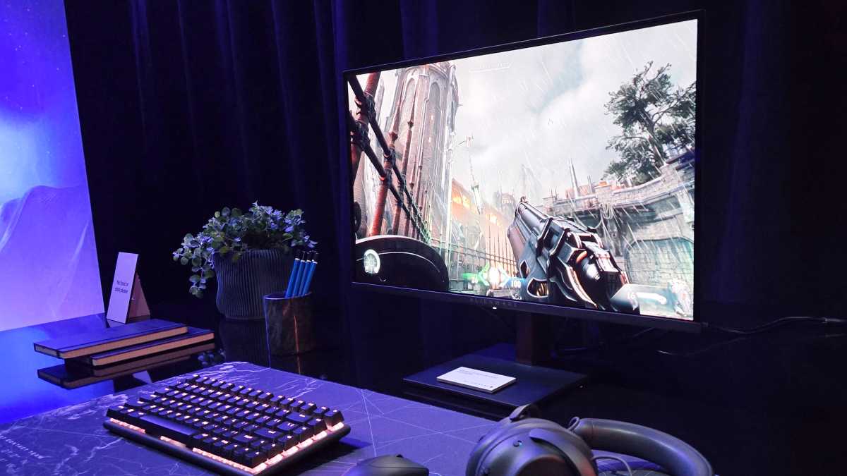 Alienware OLED monitor AW2726DM main