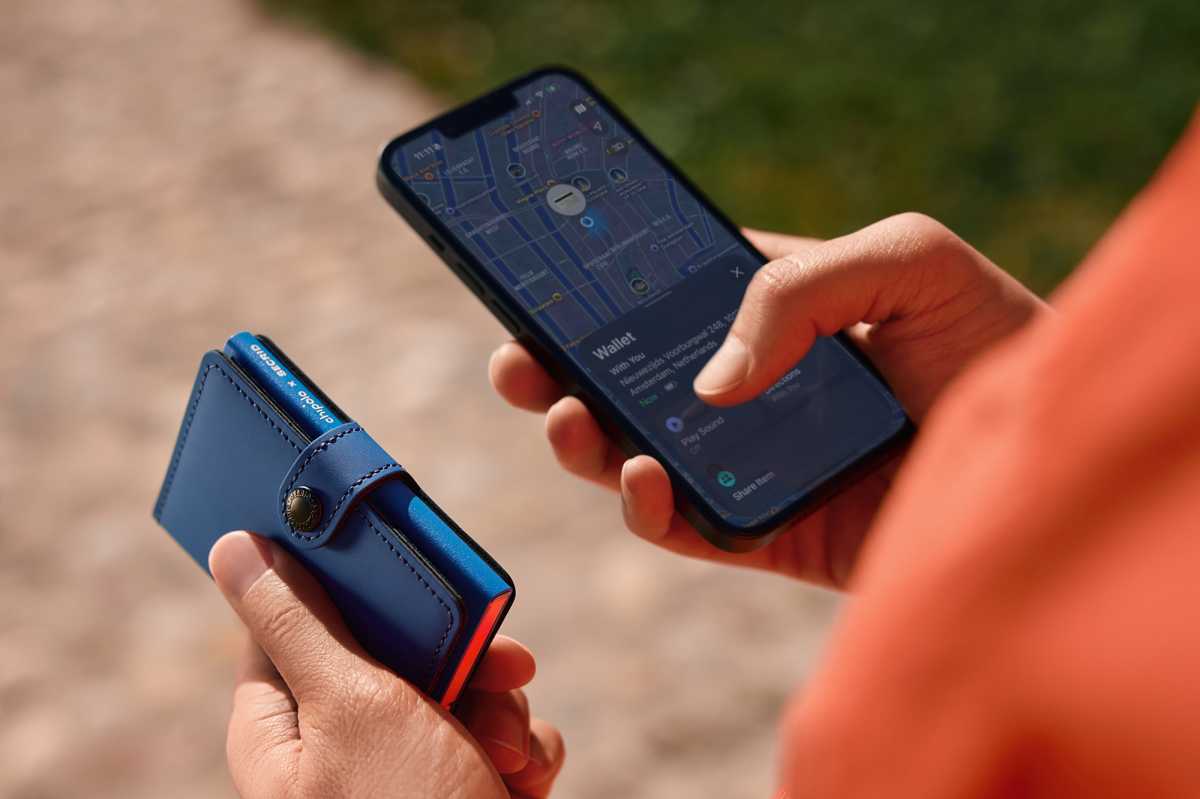 Chipolo x Secrid Trackable Miniwallet 