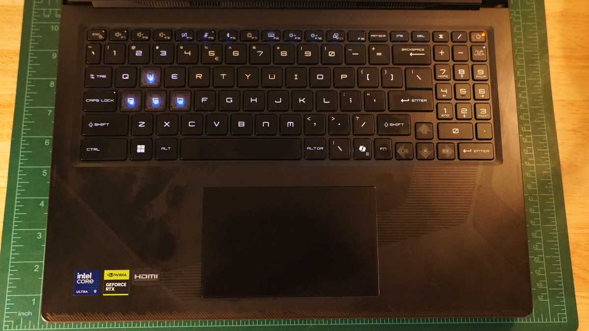 MSI Raider 16 Max HX keyboard