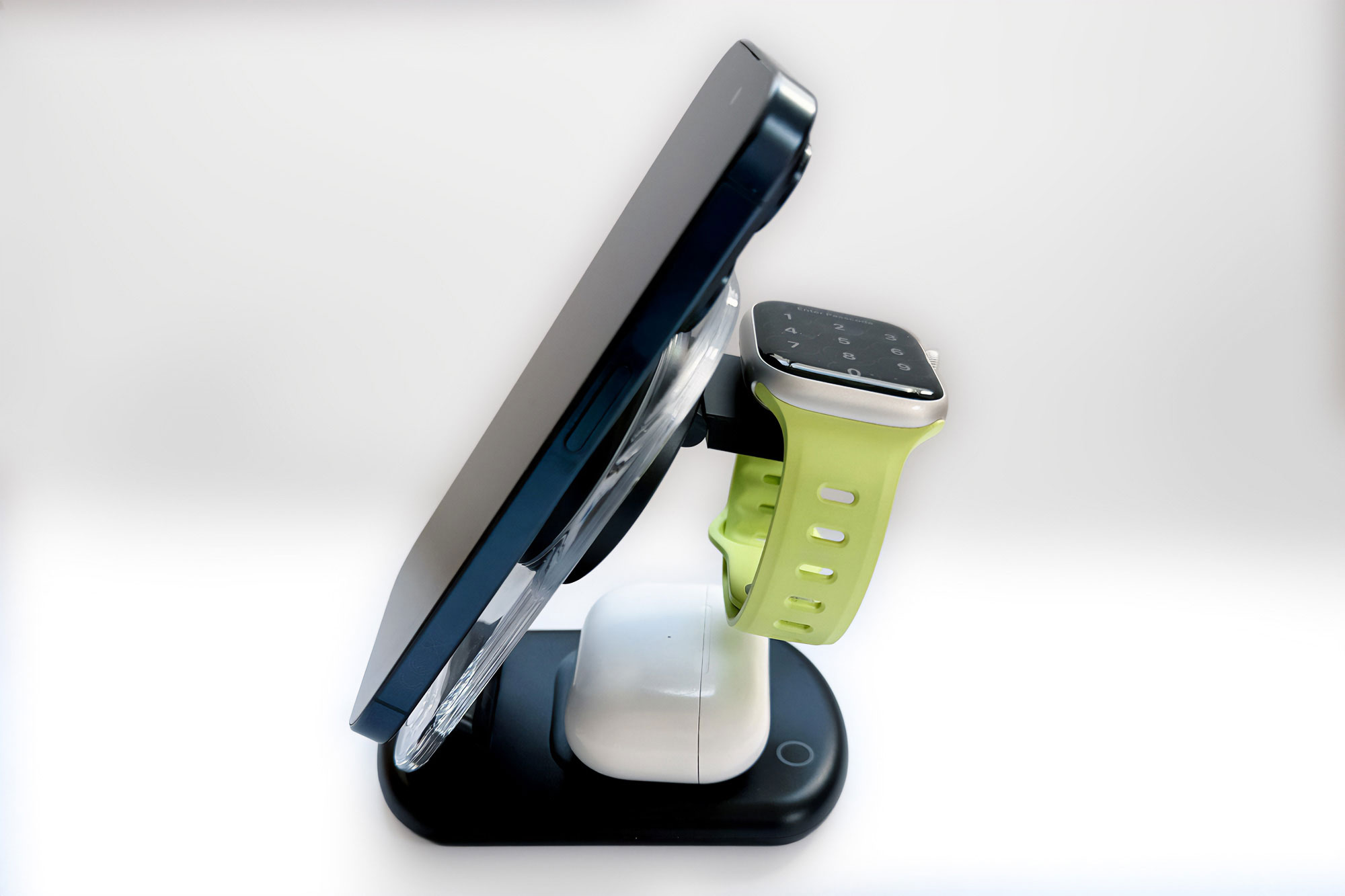 Mukiya 3-in-1 Magnetic Wireless Charger – Budget 3-in-1 travel magnetic charger