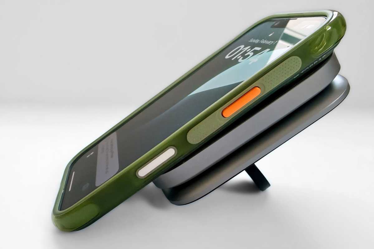 Scapade MagPower Pro 3 in 1 Foldable 5K Power Bank stand