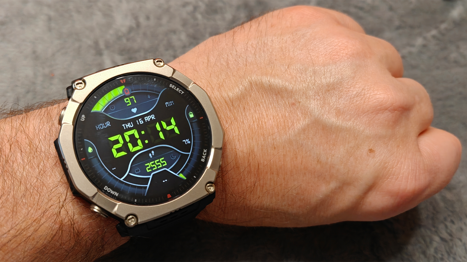 Amazfit T-Rex Ultra 2: Outdoor-Smartwatch mit der längsten Akkulaufzeit 