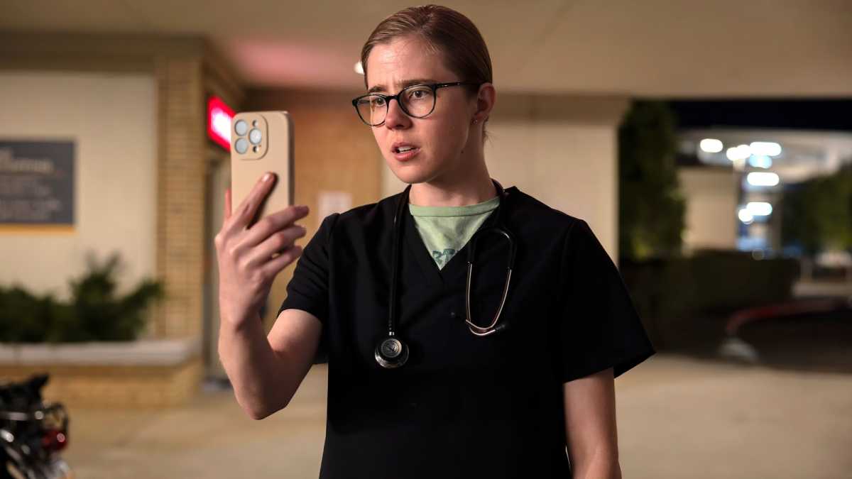 The Pitt season 2 - Taylor Dearden as Dr. Mel King
