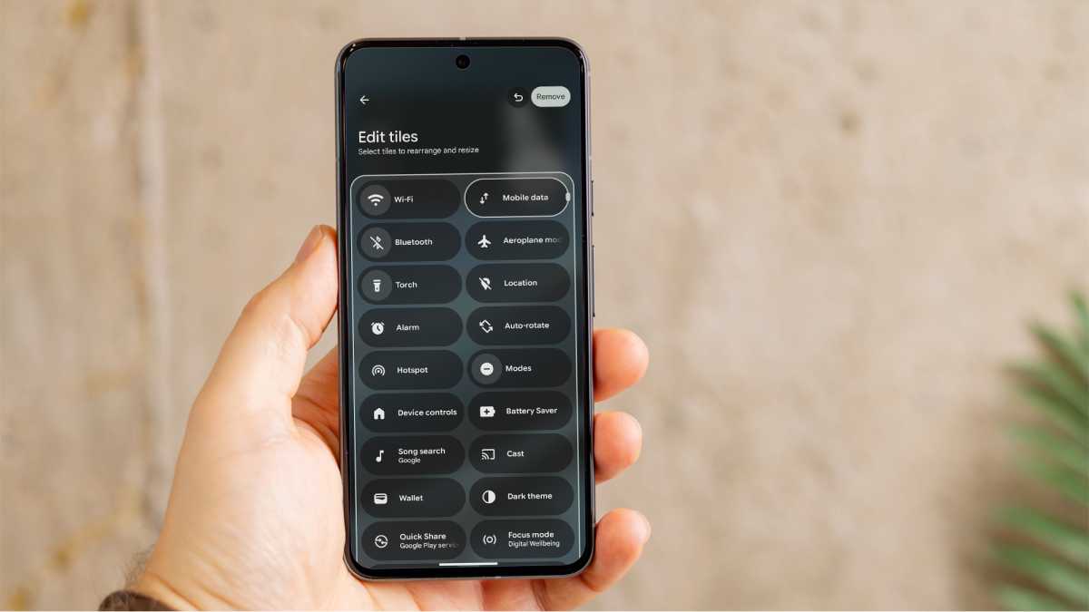 android 17 mobile data toggle