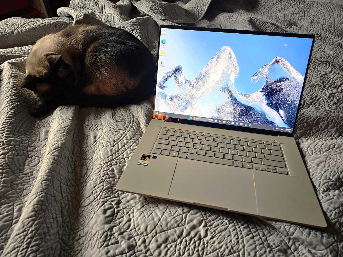 Asus ZenBook A18 Qualcomm Snapdragon X2 Elite