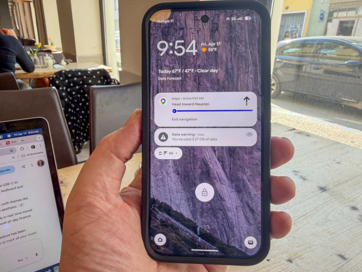 At a Glance features