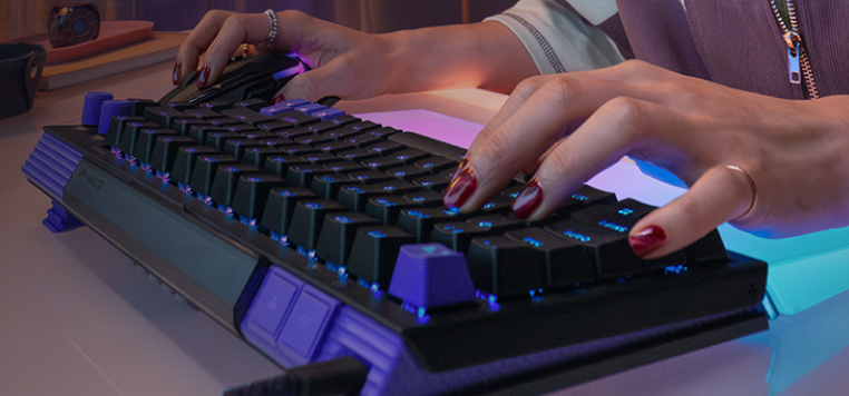 Logitech G 512 X keyboard from the front