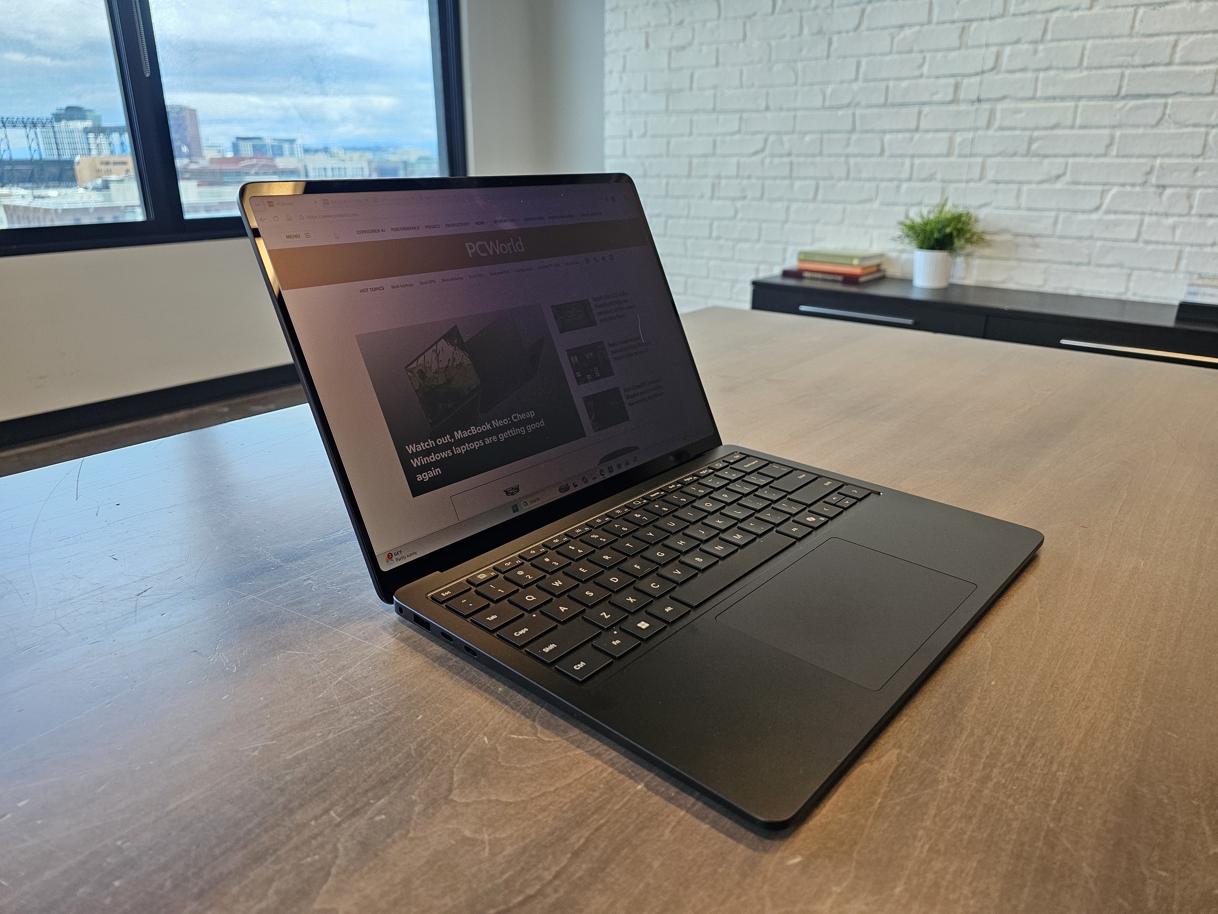 Surface Laptop 8 for Business privacy screen on
