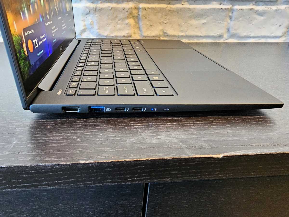 Acer TravelMate P6 14 AI side 1