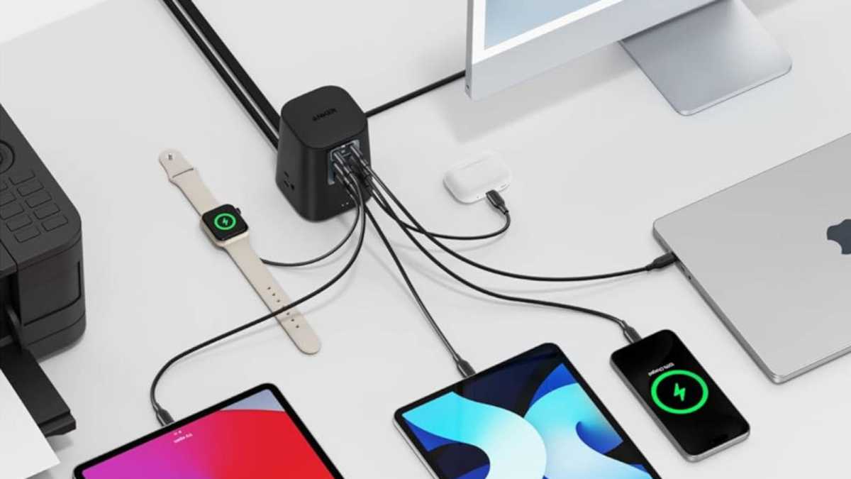 Anker 9-in-1 Desktop Charger charging station