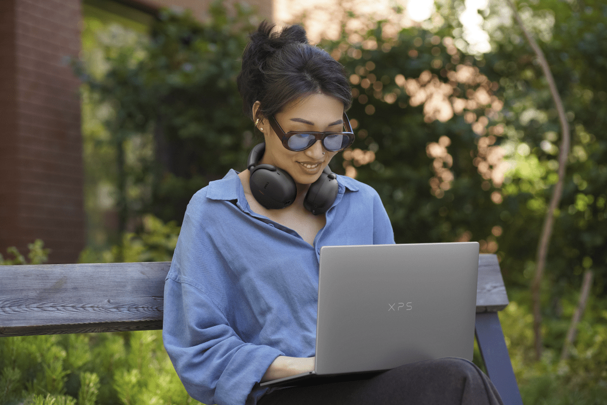 Dell XPS 13 2026 lifestyle