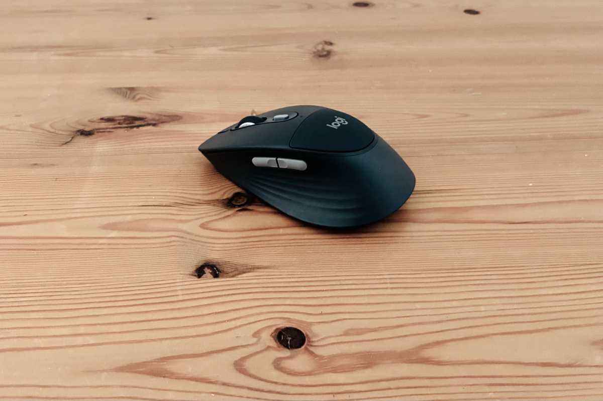 Close-up photo of Signature Comfort mouse