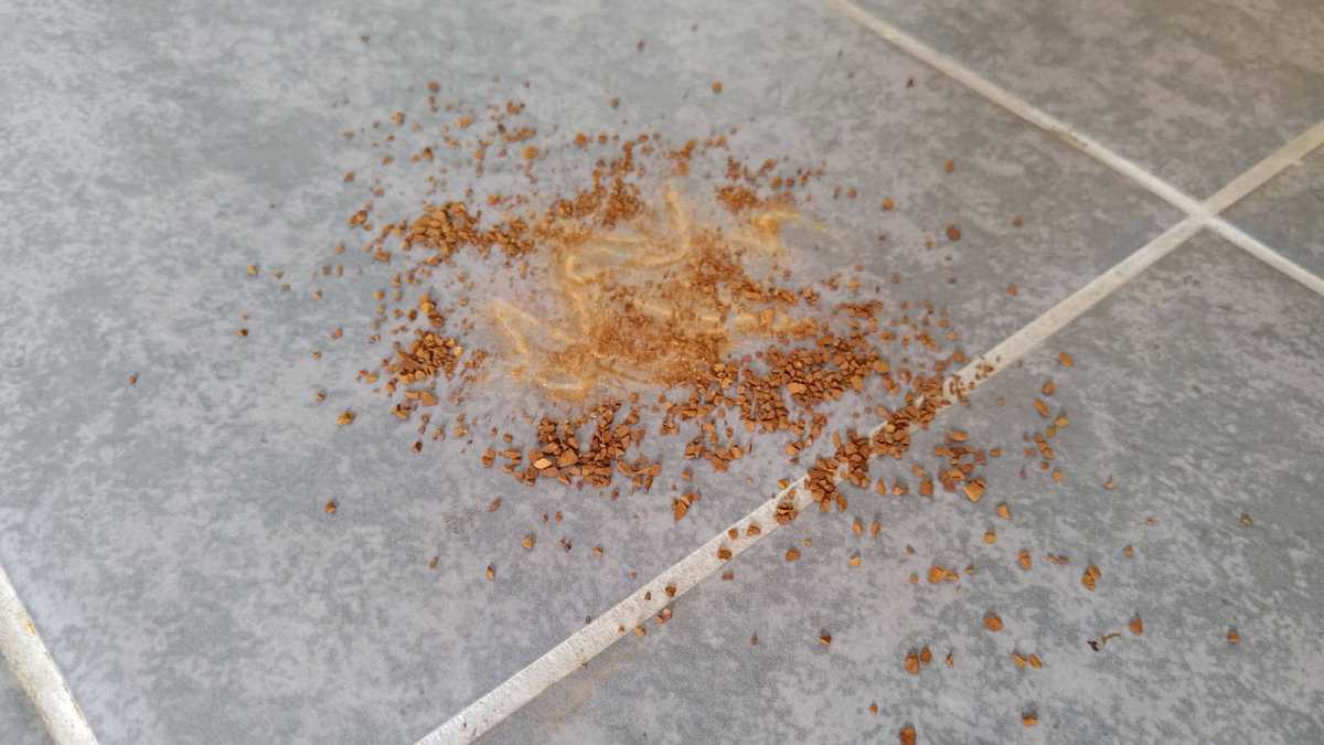 Narwal Flow 2 test substance coffee grounds