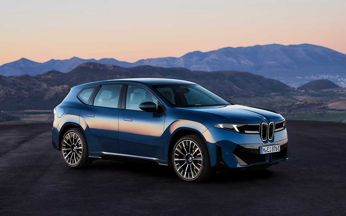 BMW iX3