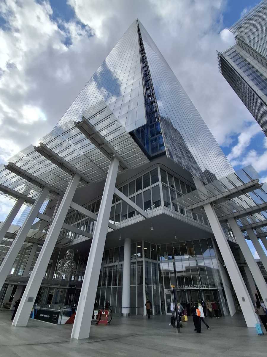 Samsung Galaxy A37 camera sample Main camera Skyscraper
