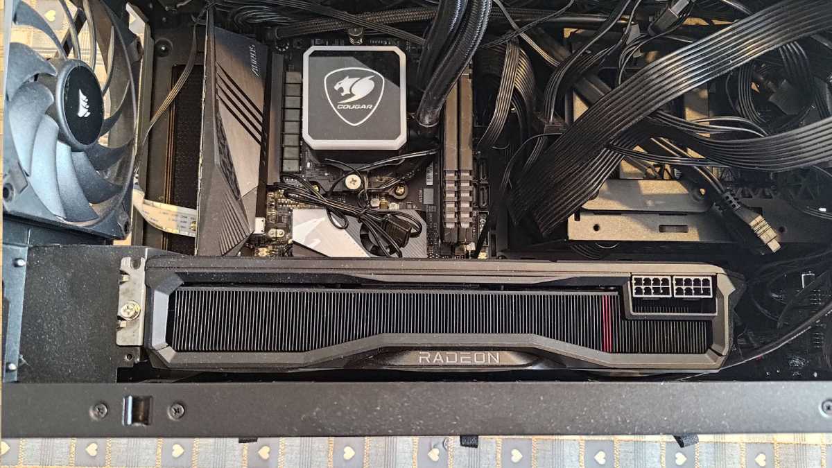 Sapphire Red Devil Radeon RX 7900 XT in a Corsair 2000D PC case