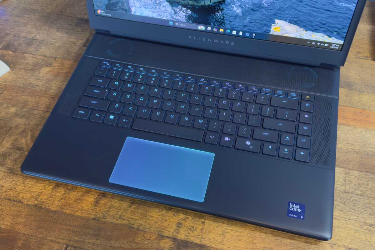 Alienware 16 Area-51 keyboard
