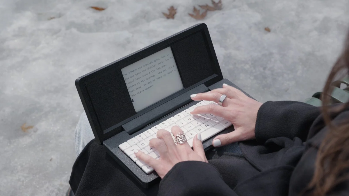 ZeroWriter Fold device on a lap