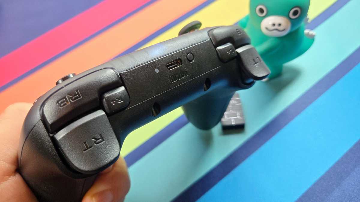 8BitDo Ultimate 2C Wireless shoulder buttons