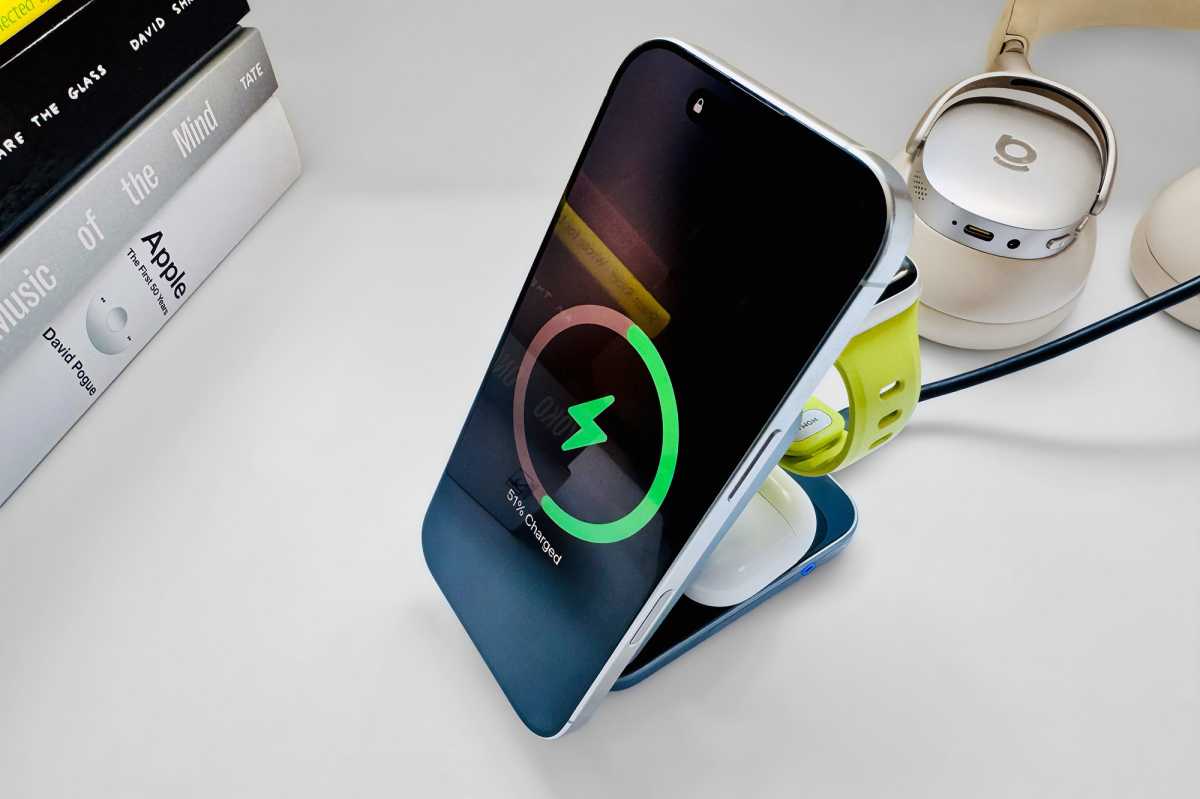 Anker 25W Prime MagGo AirCool Wireless Charging Station 1