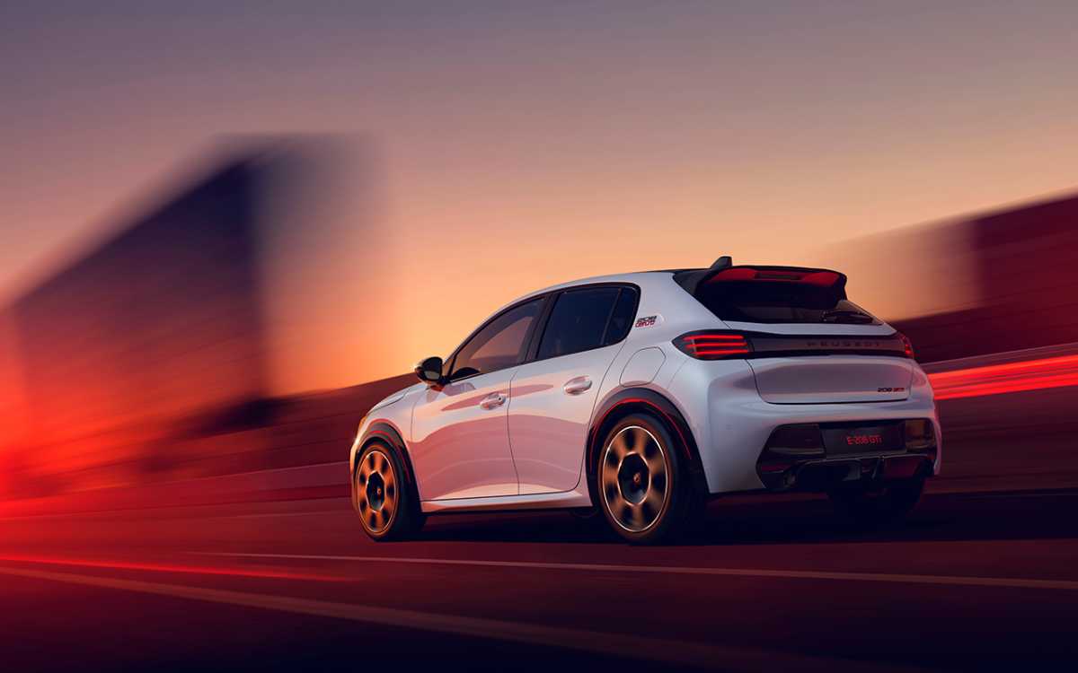 PEUGEOT E-208 GTi
