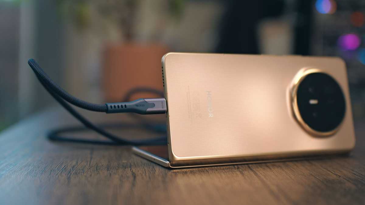Honor Magic V6 review 36