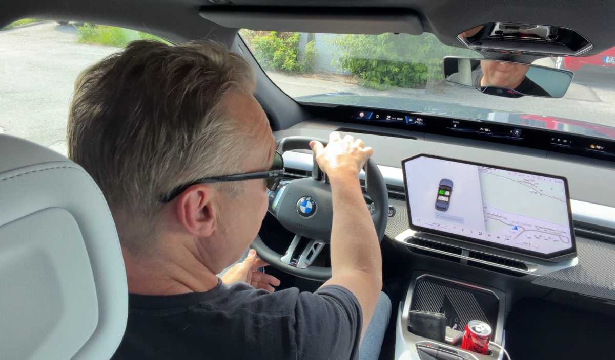 Sportlich und extreme Reichweite: BMW iX3 50 xDrive