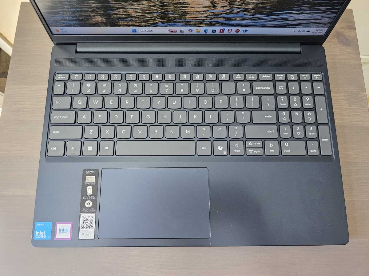 Lenovo IdeaPad Slim 3i keyboard