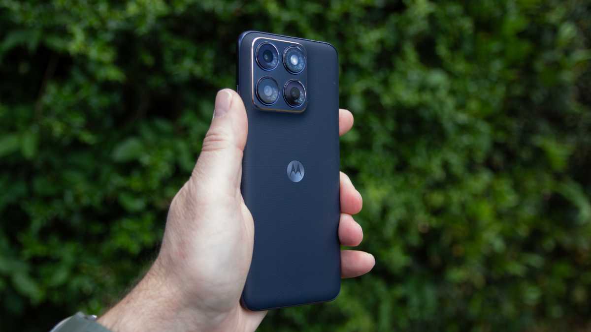 Moto Edge 70 Fusion rear angle