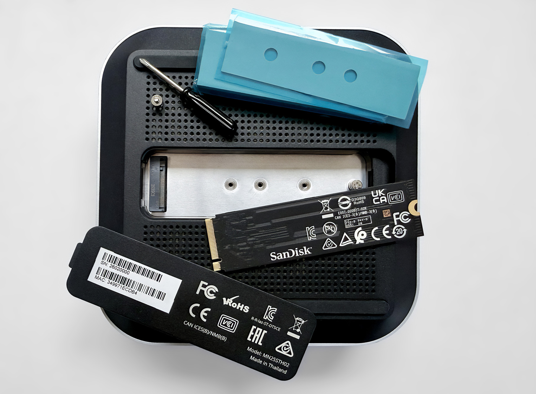 Satechi Thunderbolt 5 CubeDock Review: 4 TB5 ports and built-in