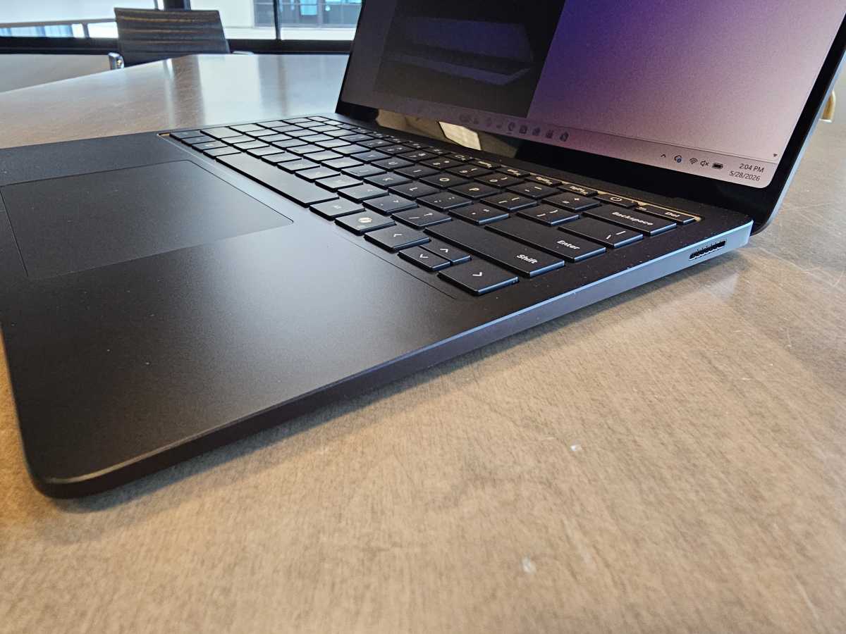 Surface Laptop 8 for Business right side