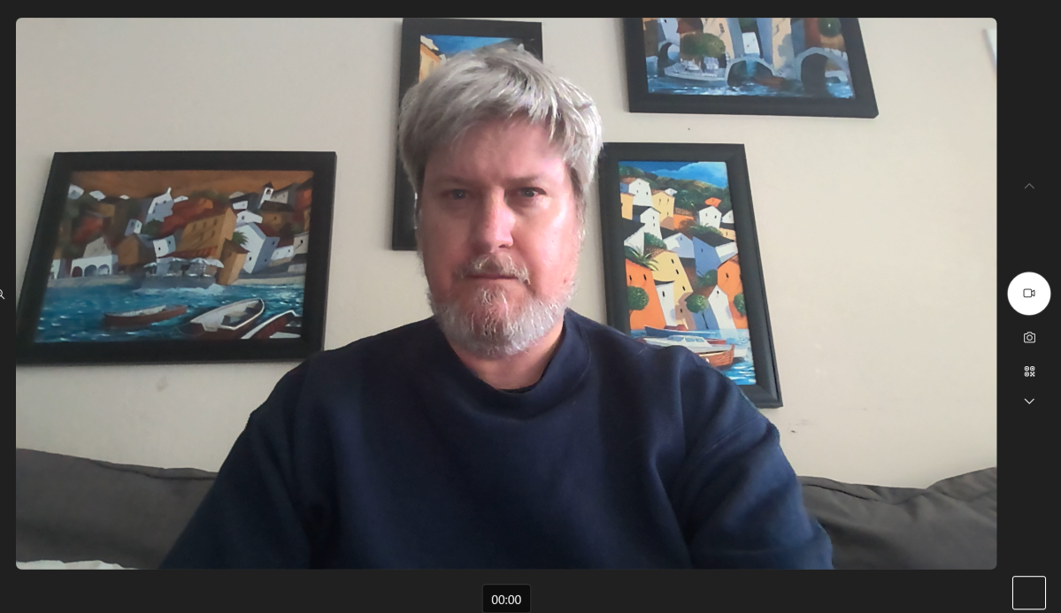 Surface Laptop 8 for Business webcam screenshot upstairs 2