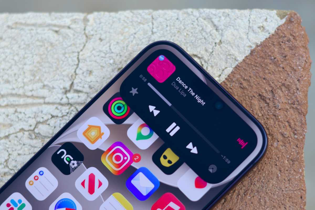 Dynamic Island on iPhone 17 Pro Max